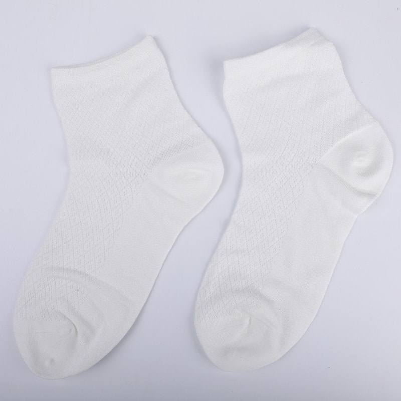 Мягкая нейлоновая сумка из бамбукового волокна, тонкие повседневные женские носки с маленькими бриллиантами, женские носки ручной работы WSD1689